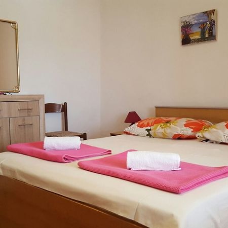 Guesthouse Jenny (Adults Only) โนวาลยา ภายนอก รูปภาพ