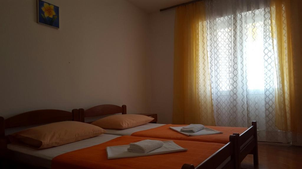 Guesthouse Jenny (Adults Only) โนวาลยา ภายนอก รูปภาพ